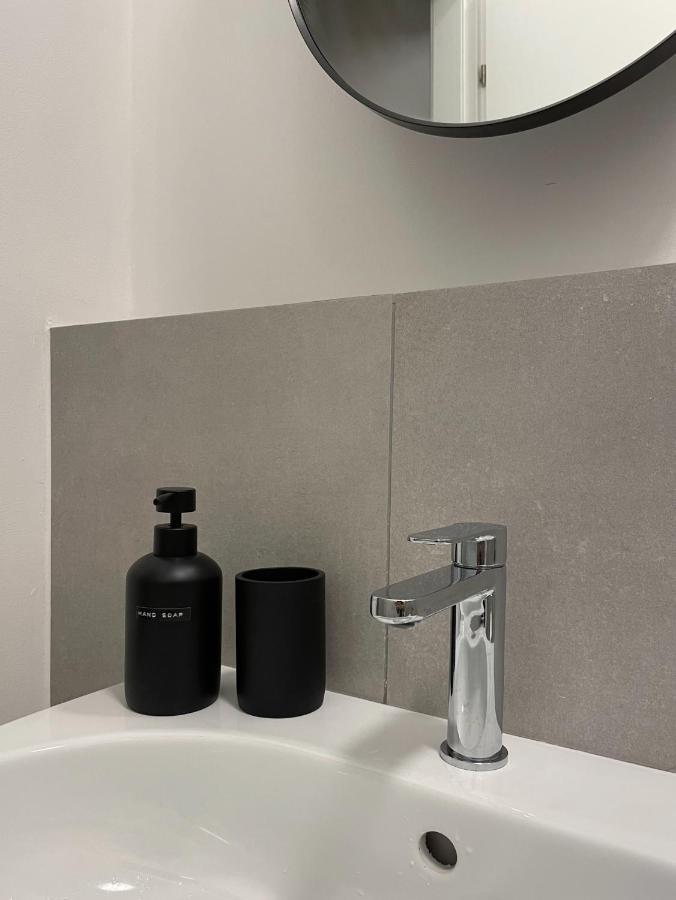 Casa Unica Milano - Spacious & Contemporary Apartment - Bullona I ภายนอก รูปภาพ